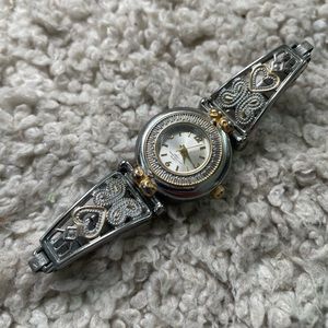Vtg Filgree Women’s Watch Silver Gold Hearts Butterfly Stretch Band
